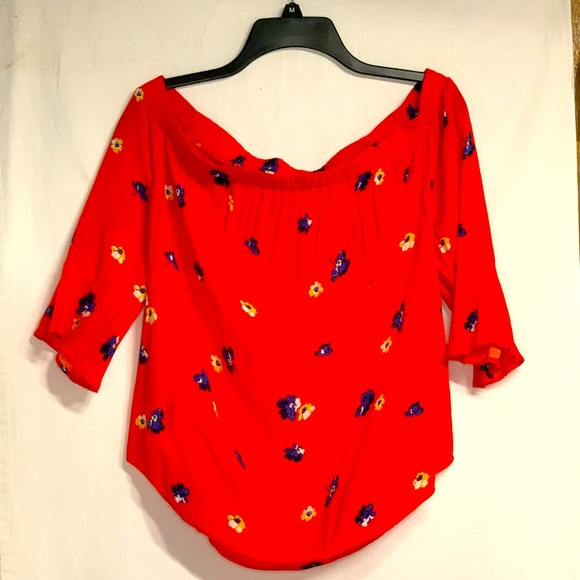 Old Navy off the shoulder top - Picture 2 of 2